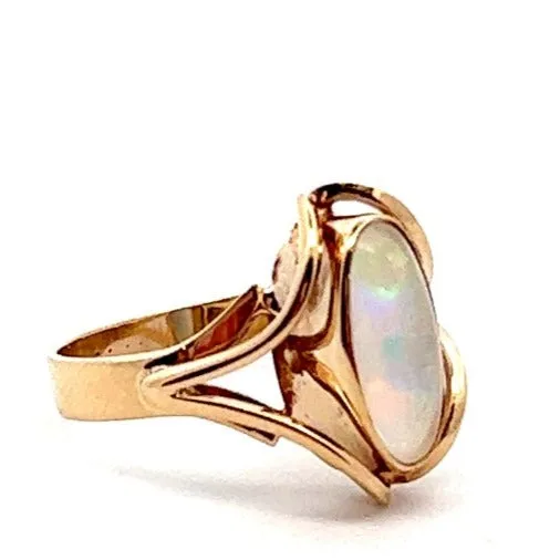 9ct Yellow Gold single stone Opal Ring