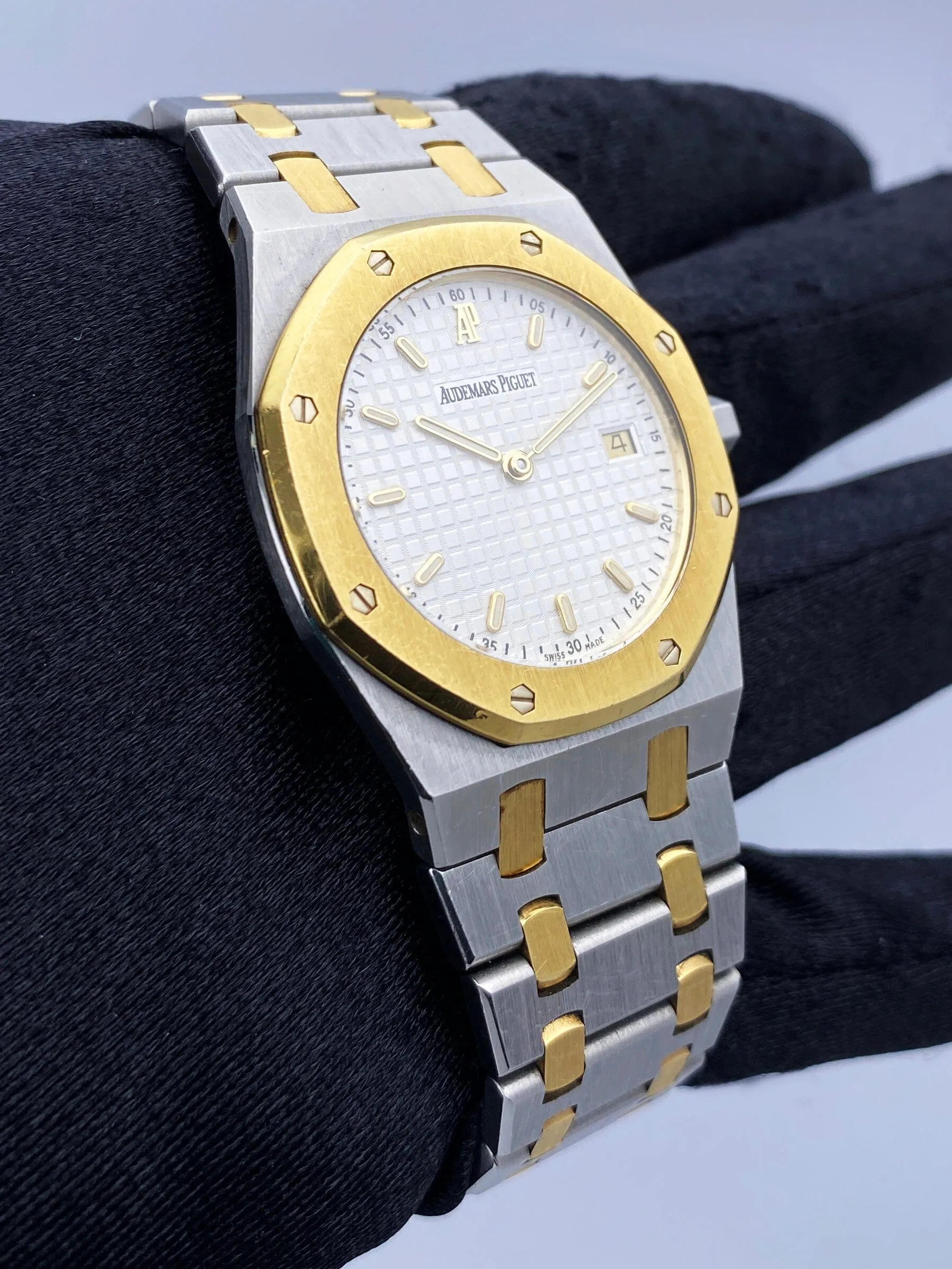 Audemars Piguet Royal Oak 56175SA White Dial Two-Tone Ladies Watch