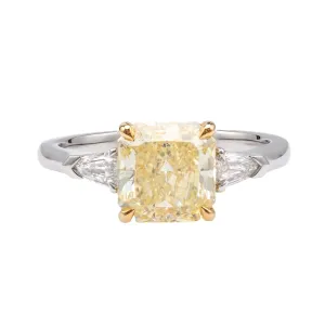 GIA 2.21 Carat Fancy Yellow Radiant Cut Diamond Platinum 18k Gold Ring