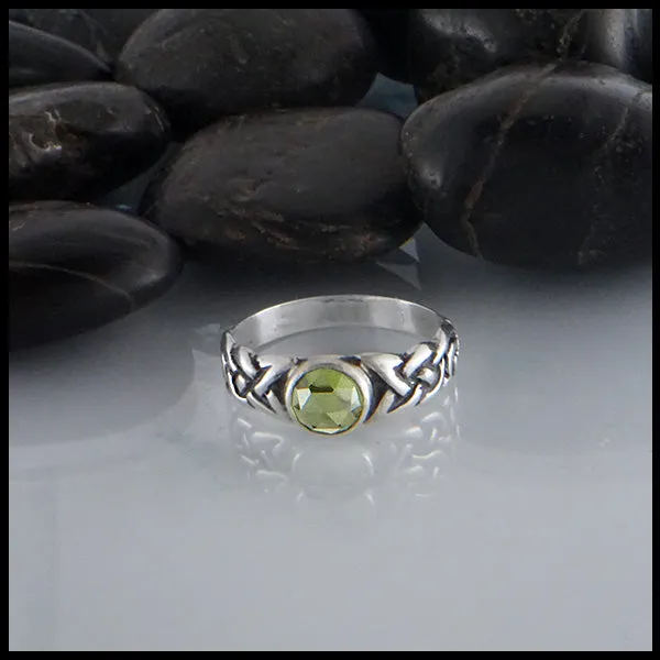 Limited Edition Ban Tigherna Ring with Rose Cut Peridot