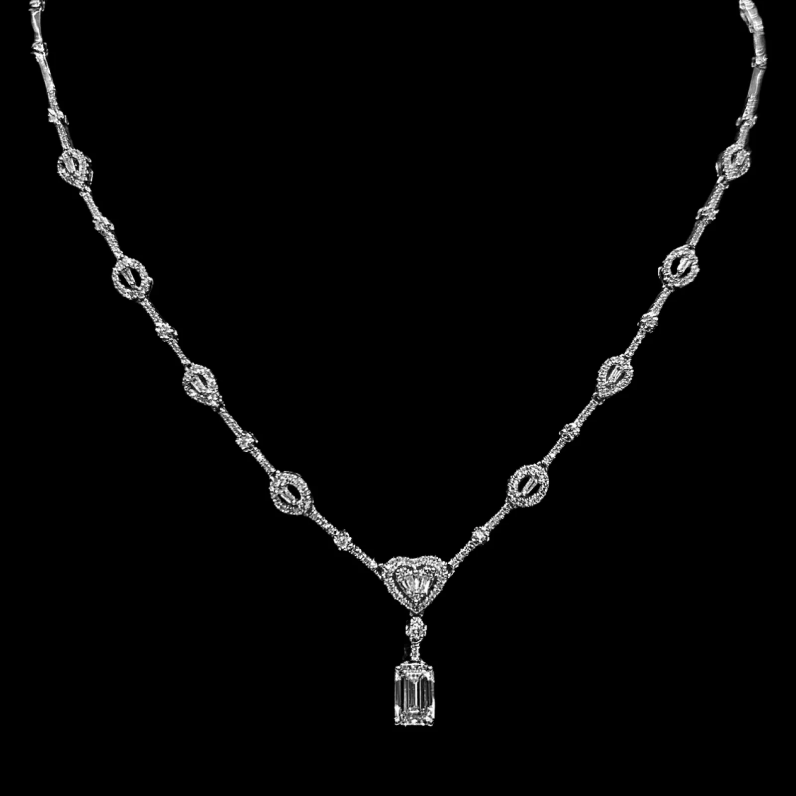 #LVNA Signatures Heart Emerald Deco Diamond Necklace 14kt IGI Certified