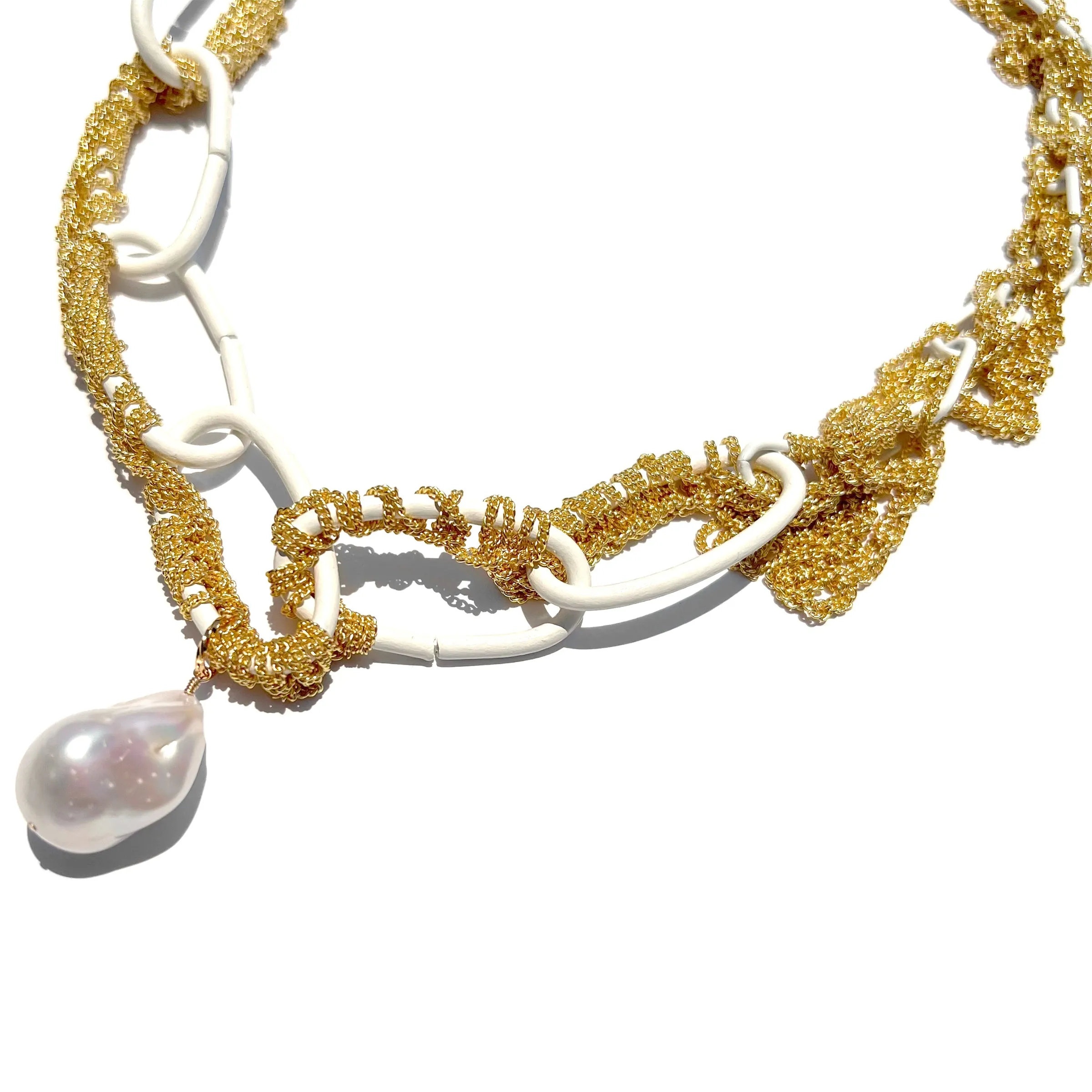 MPR x THE IMAGINARIUM: Gold Dust   White Baroque Pearl Chain Necklace