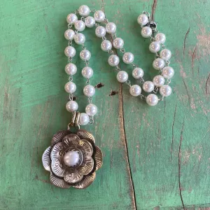 Pearls and Flowers Necklace