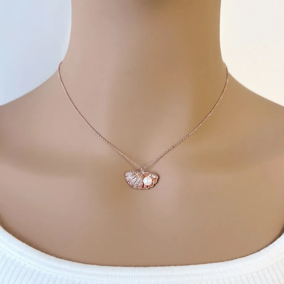 Shell Cubic Zirconia Necklace