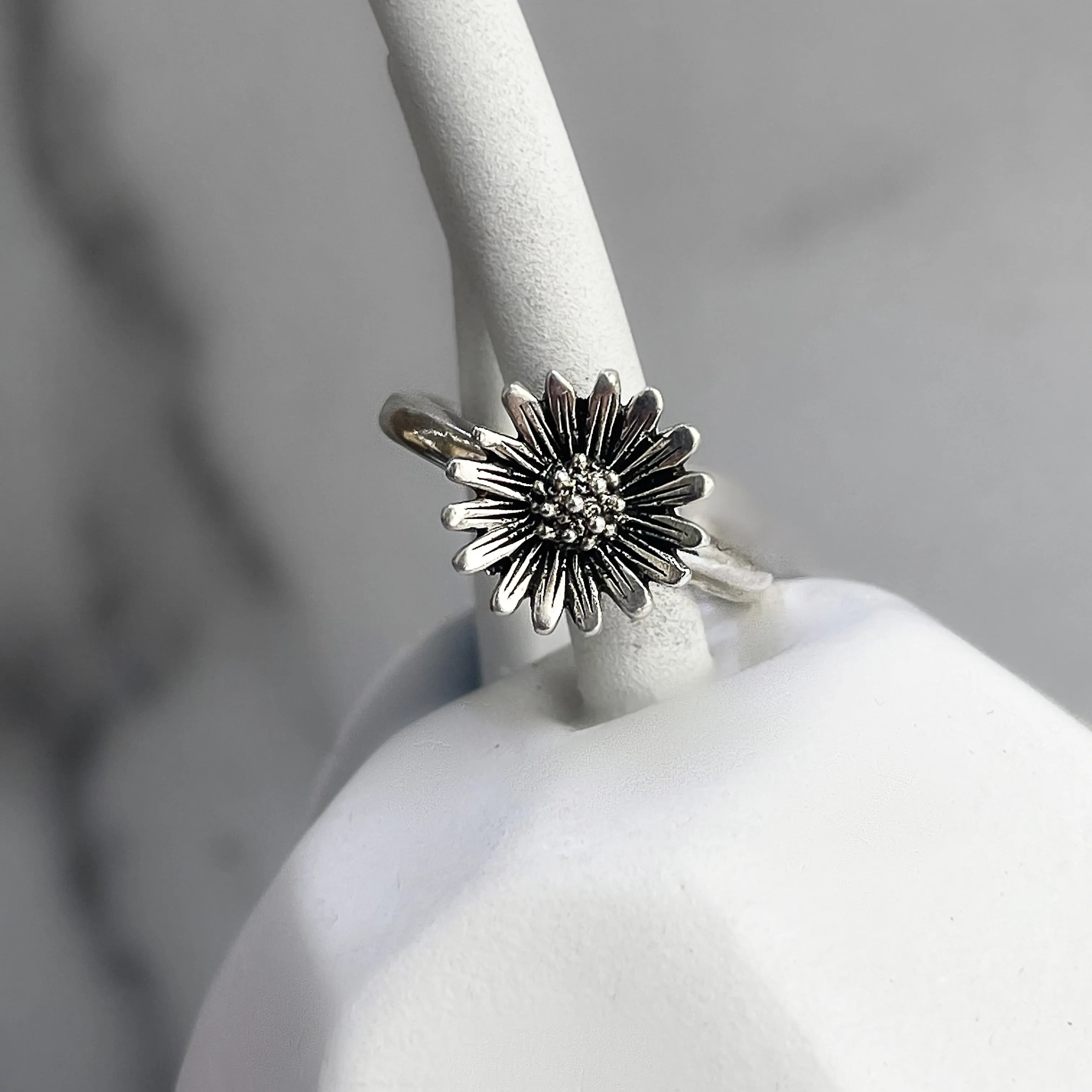 Sterling Silver Daisy Ring Set