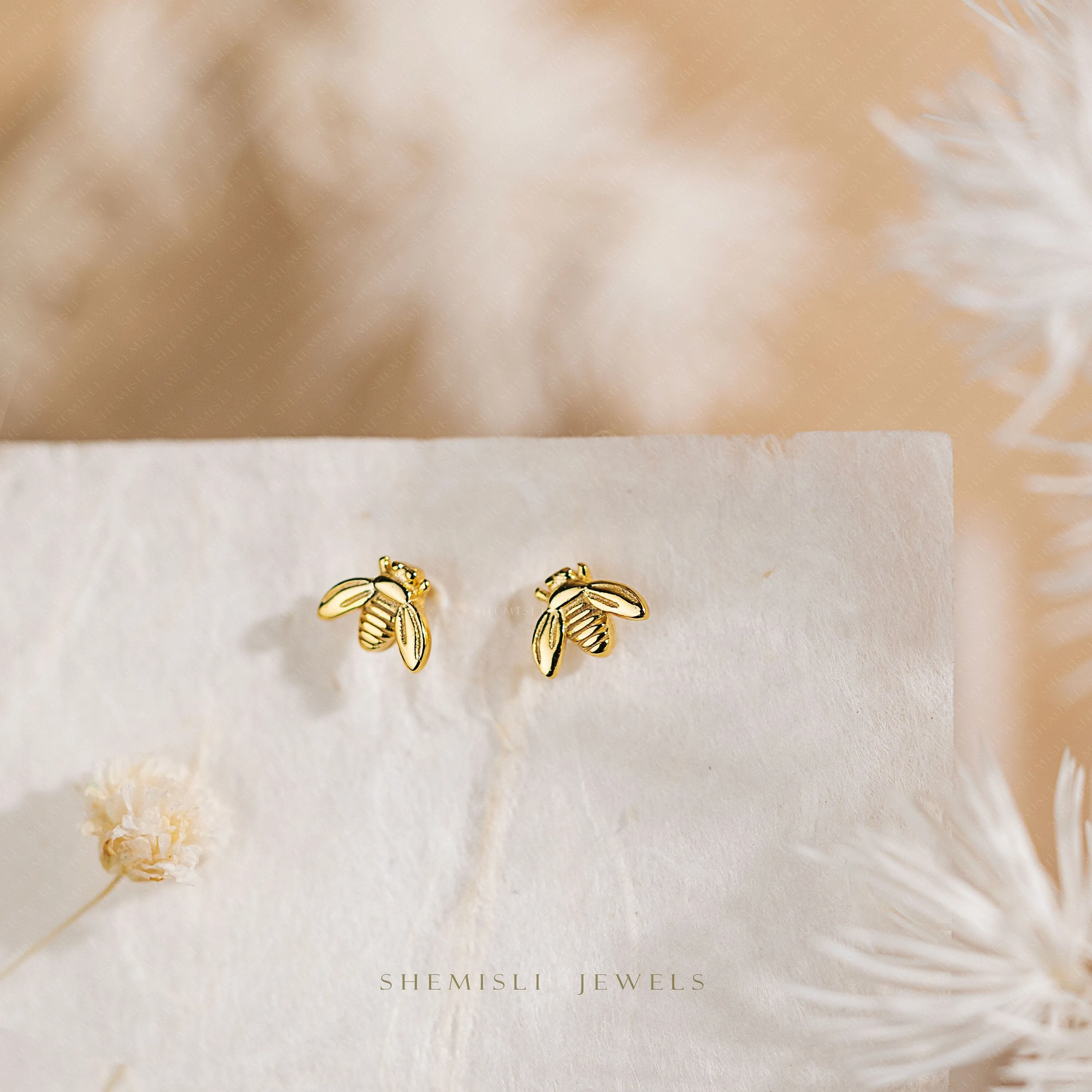 Tiny Bee Stud Earrings, Unisex, Gold, Silver SHEMISLI SS681 Butterfly End, SS682 Screw Ball End (Type A)