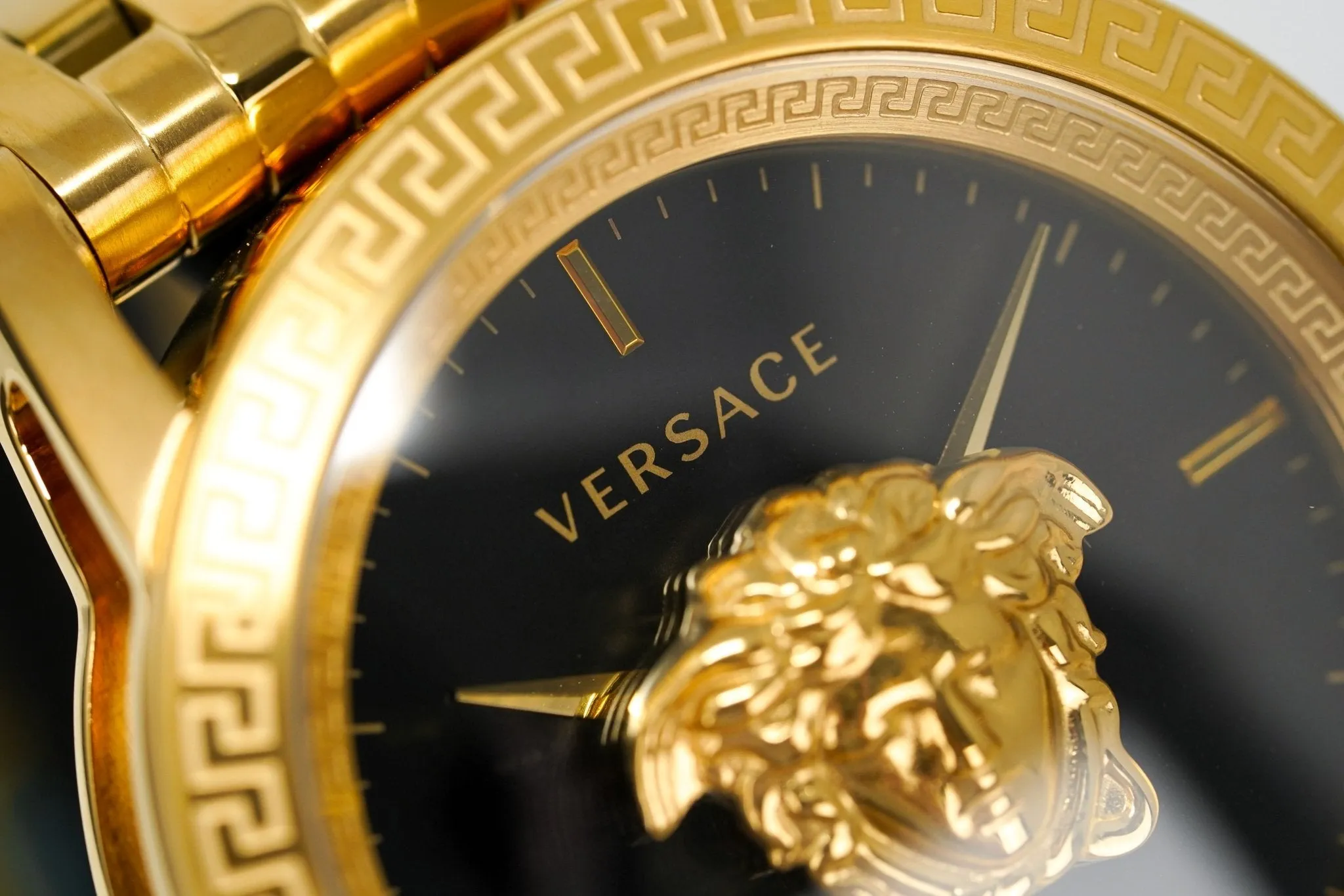 Versace Men's Watch Palazzo Empire Gold Bracelet VERD00819