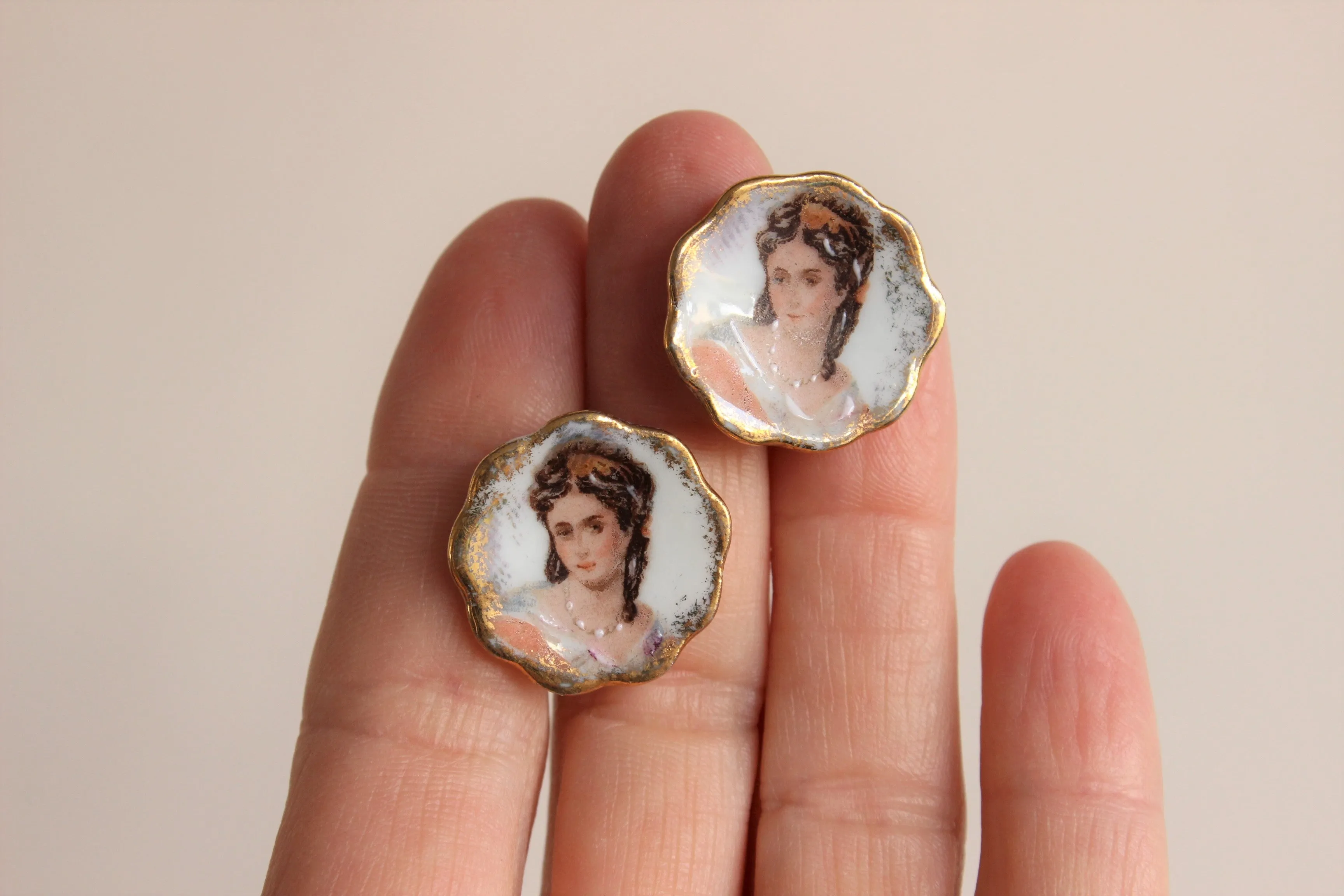 Vintage 1940s Limoges Porcelain Cameo-like Earrings